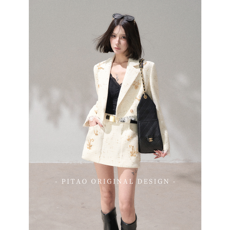 Pitao Original Design'White Pear Fragrance' Tweed Short Jacket and Skirt Fashion Set for Women