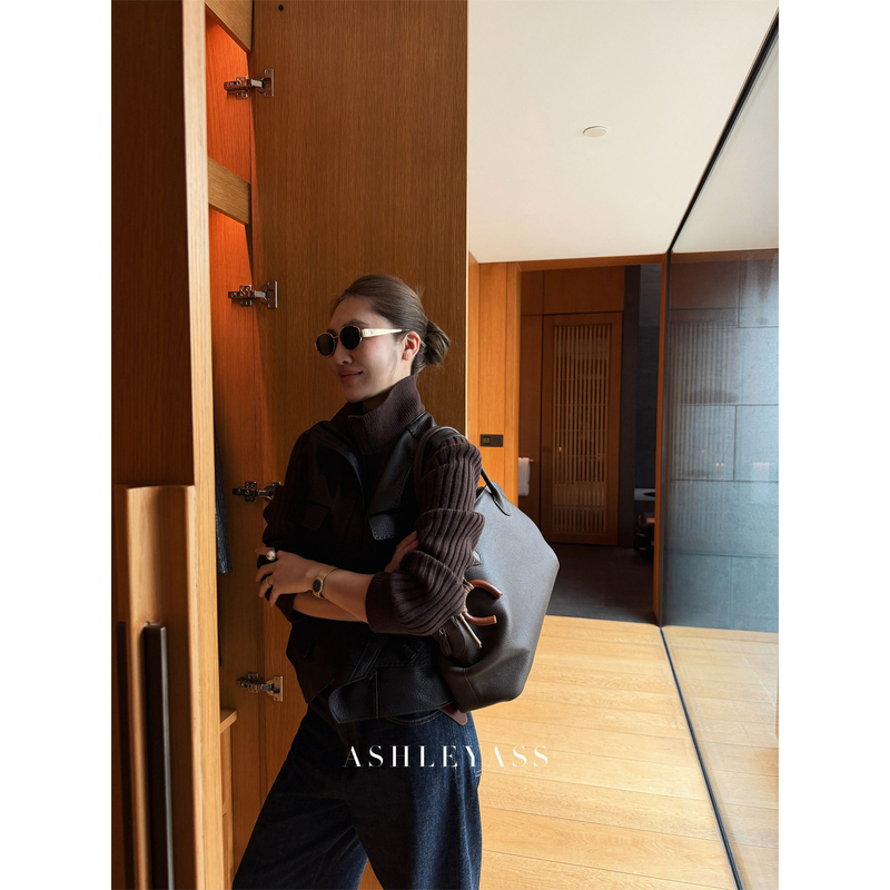 Ashleyass Vintage Hermes-Style Sheepskin Patchwork Wool Knit Stand Collar Jacket Lychee Pattern Leather Coat for Women Ashleyass Vintage Hermes-Style Sheepskin Patchwork Wool Knit Stand Collar Jacket Lychee Pattern Leather Coat for Women
