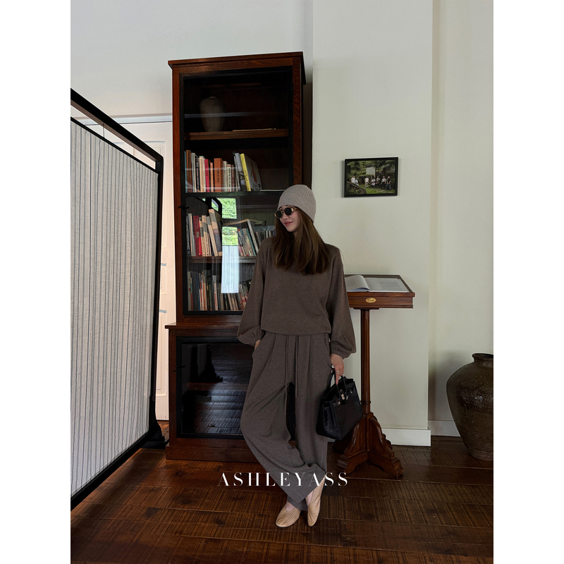 Ashleyas “Cloud Set” Fine-Spun High-Count Merino Wool Top + Drawstring Sweatpants Knit Set for Autumn and Winter