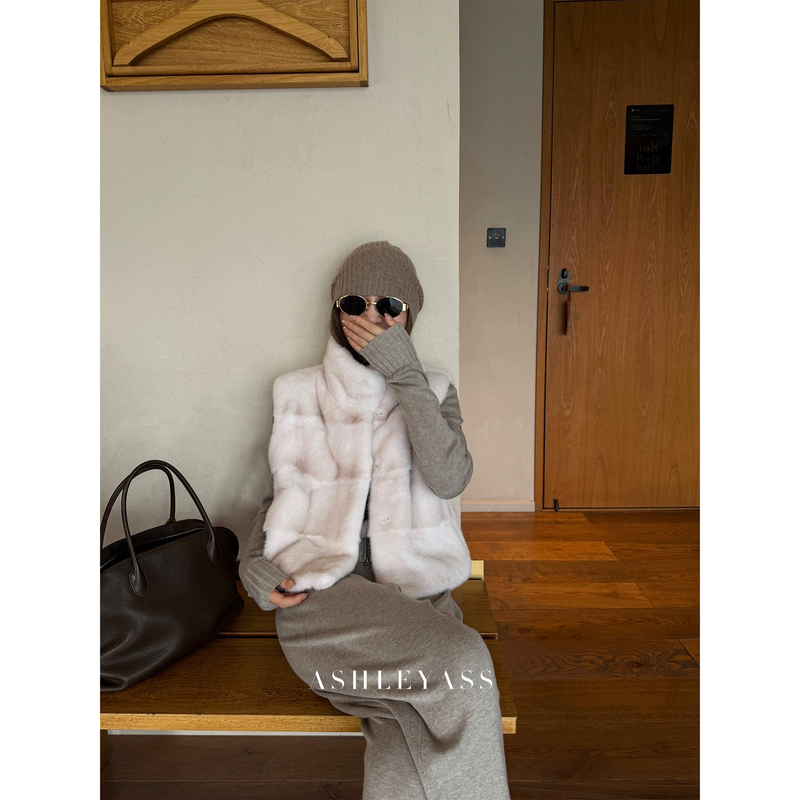 Ashleyass "Horizontal Violet" Saga White Label Finnish Crown Short Mink Fur Vest Jacket for Women