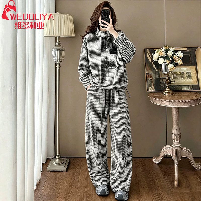 Wedoliya Victoria Casual Sports Suit for Women 2026 Autumn New Style Stand-Up Collar Sweatshirt Wide-Leg Pants Two-Piece Set Wedoliya Victoria Casual Sports Suit for Women 2026 Autumn New Style Stand-Up Collar Sweatshirt Wide-Leg Pants Two-Piece Set