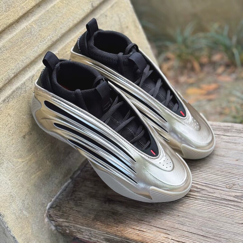 Harden 9Th Generation Vol 8 Year of the Snake Limited Edition Black Red White Card Blue Black Green Black Gold Practical Training Basketball Shoes for Men and Women