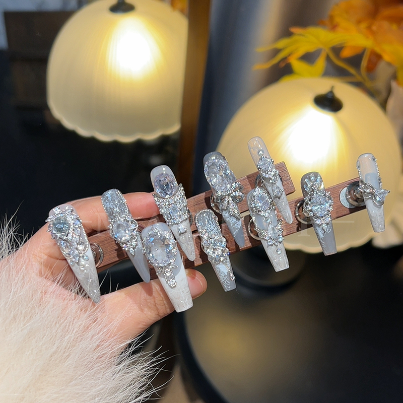 【Jueji】New Style Dazzling Handmade Crocodile Leather Nails, French-Style Wearable Nails That Enhance Complexion and Add a High-End Feel
