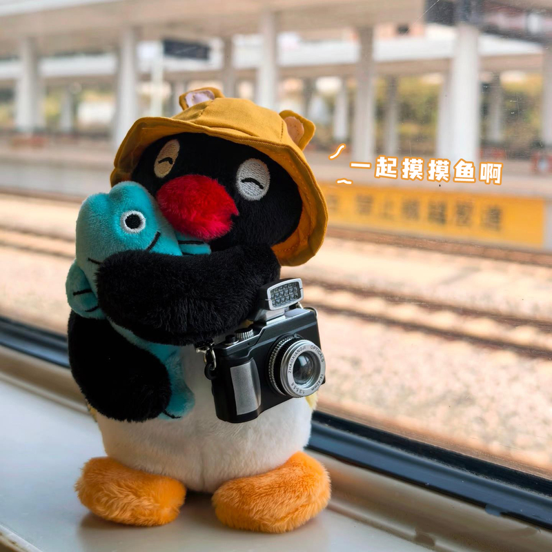 Pingu the Lazy Goose Pendant, a Stress-Relief and Healing Toy for Workers, Cute and Adorable Internet-Famous Penguin Bag Charm Keychain