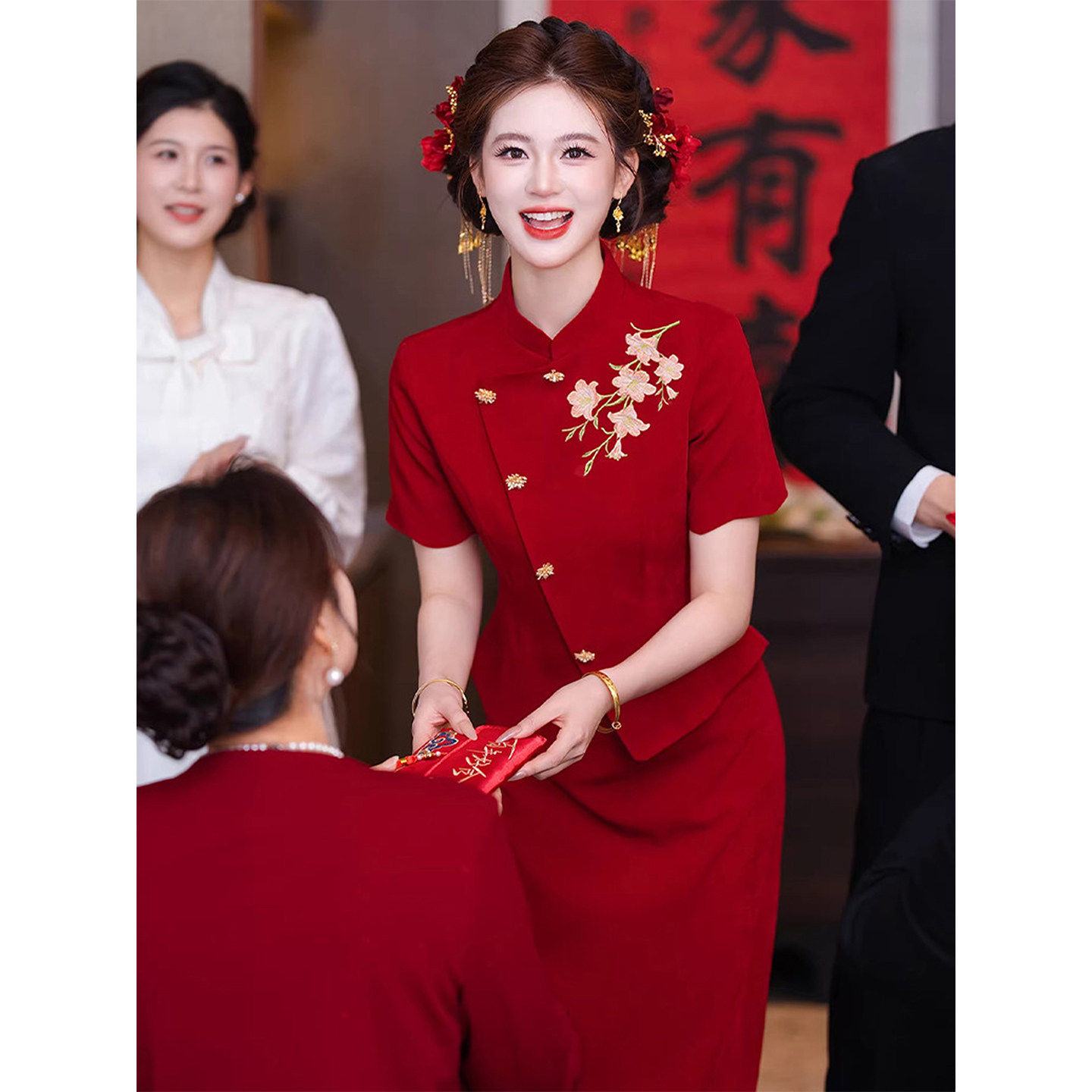 Красное платье для тостов cheongsam, легкое свадебное платье для невесты, роскошное свадебное платье высокого класса, новое китайское платье, юбка, женский костюм