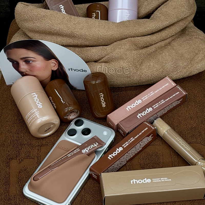 In Stock | Rhode Hailey Summer Limited Edition Phone Case Lip Gloss Colada Magnetic Lip Cover Bath Towel Contour Stick Sip