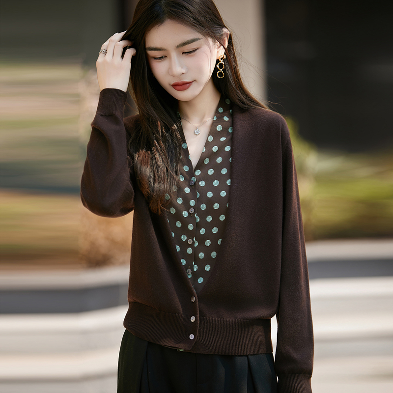Shengyuzhu Discount Casual Style V-Neck Polka Dot Faux Two-Piece Wool Knit Cardigan for Women, Loose Fit, Slimming Long Sleeve Sweater