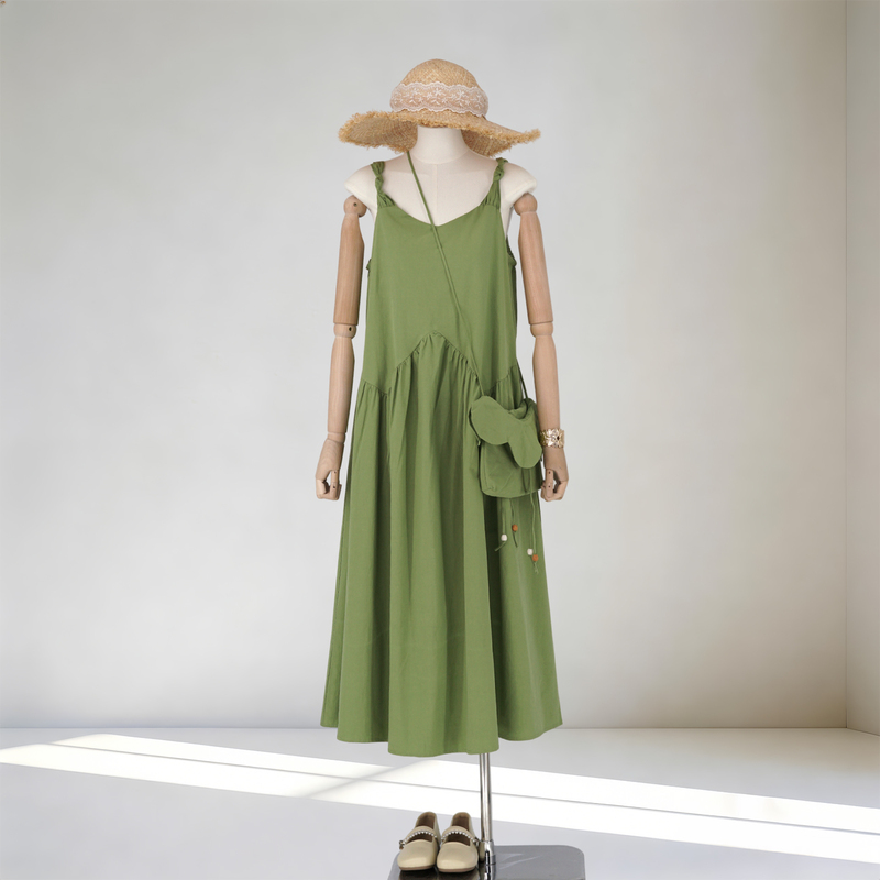 French Retro Avocado Green Spaghetti Strap Dress for Women, New Summer Style, Forest Style, Waist-Cinching, Slimming, Long Dress for Seaside Vacation French Retro Avocado Green Spaghetti Strap Dress for Women, New Summer Style, Forest Style, Waist-Cinching, Slimming, Long Dress for Seaside Vacation