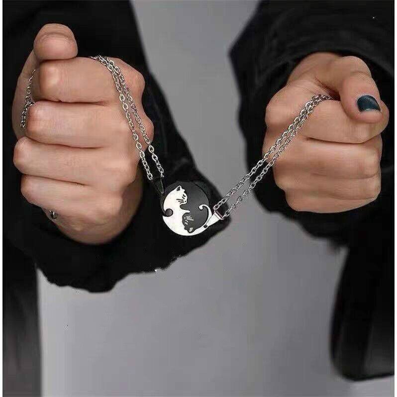 Matching Couple Necklace Set – Simple Friendship Pendant Jewelry Gift O1CN01WgIKWQ1sCOaHef498 !!2221258605730