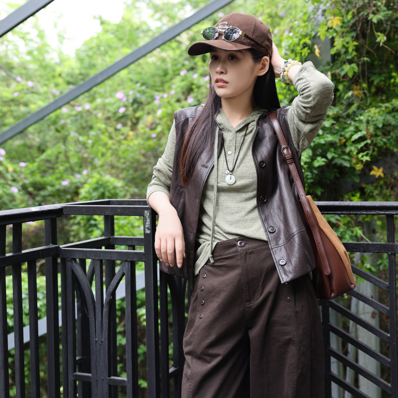 【Mochi】Half-Buttoned Relaxed Fit Slimming Versatile Casual Hooded Knit Sweater Js8275