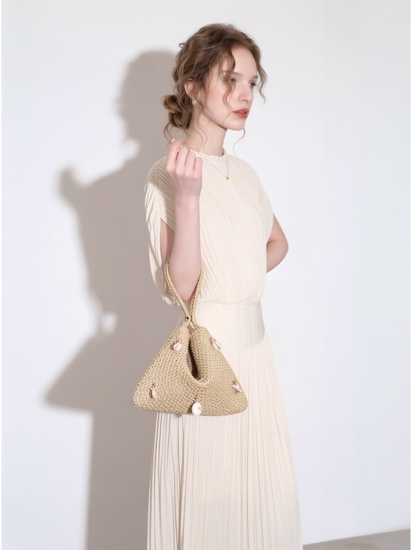 Apricot Tencel round neck pleated top and skirt for women 2026 summer new style waist-cinching temperament commuting outfit Apricot Tencel round neck pleated top and skirt for women 2026 summer new style waist-cinching temperament commuting outfit