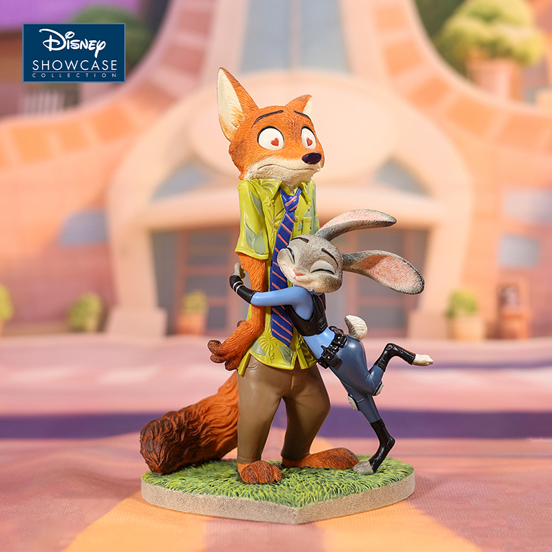 Enesco Zootopia Figurine Judy and Nick Hug Statue Fox Nick Judy Figurine Gift