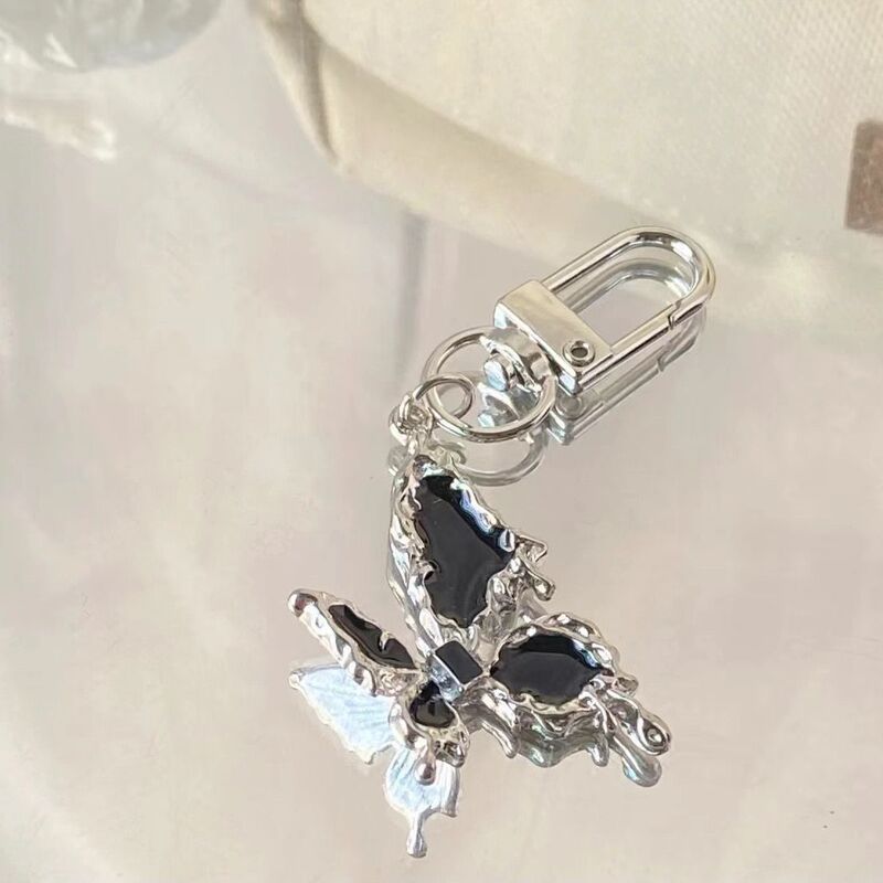Butterfly Balloon Dog Keychain Ins Trendy Cool Style Niche Fun Bag High-End Pendant for Hot Girls, Couples, and Best Friends