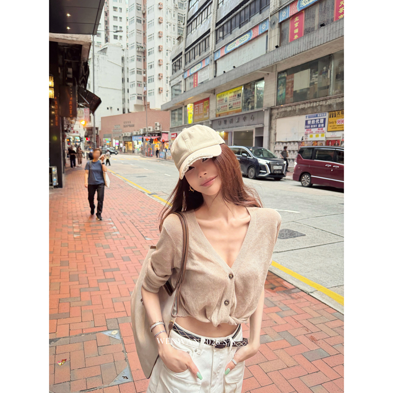 Wenwan【Shop Owner's Personal Collection】26 New Styles of Short Knit Tops with V-Neck and Knot Design at the Hem