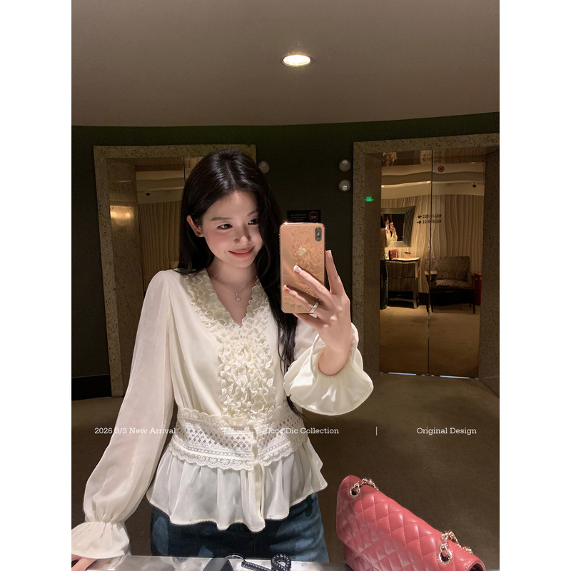 Dcccdic Chen Dian Dian's "Jiangnan Beauty" Korean-Style Gentle and Slimming Velvet Lace Blouse, Autumn and Winter Base Layer Top Dcccdic Chen Dian Dian's "Jiangnan Beauty" Korean-Style Gentle and Slimming Velvet Lace Blouse, Autumn and Winter Base Layer Top
