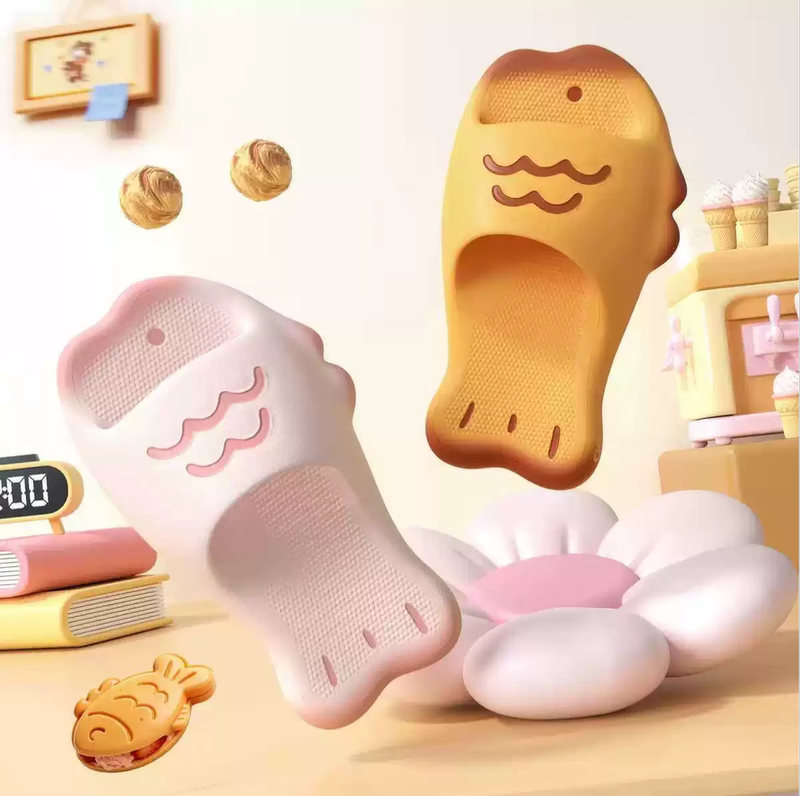 Cute and Fun Taiyaki Cartoon Slippers for Women, Thick-Soled Non-Slip Home Slippers, Couple's Outdoor Eva Beach Sandals for Men