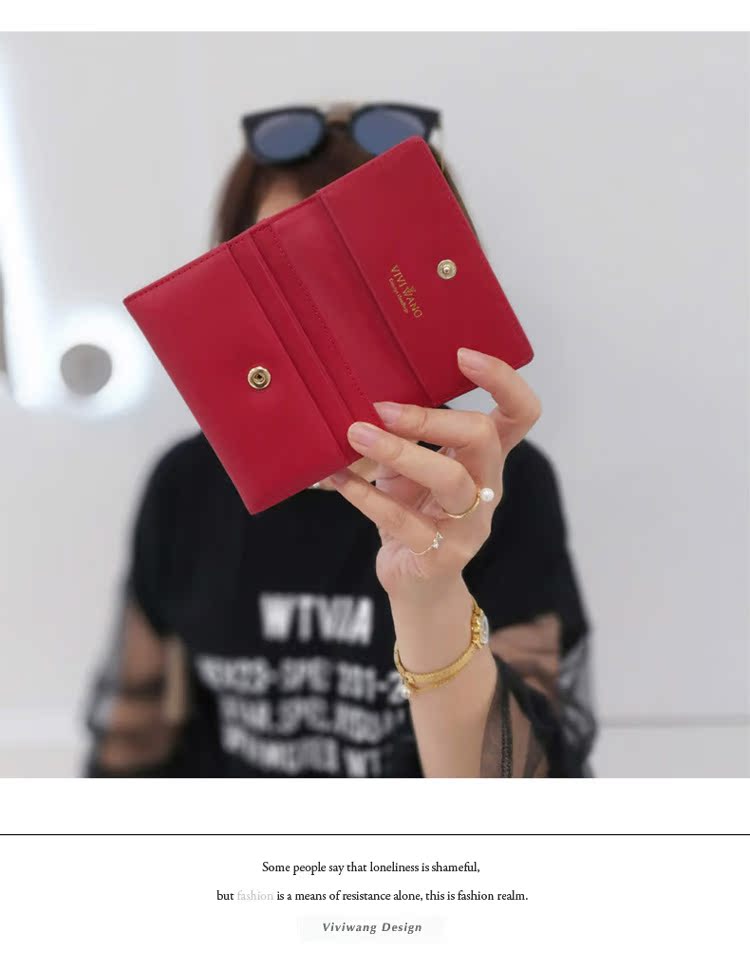Phiên bản tiếng Hàn của lớp da đầu tiên dành cho nữ danh thiếp ví đựng thẻ charles and keith