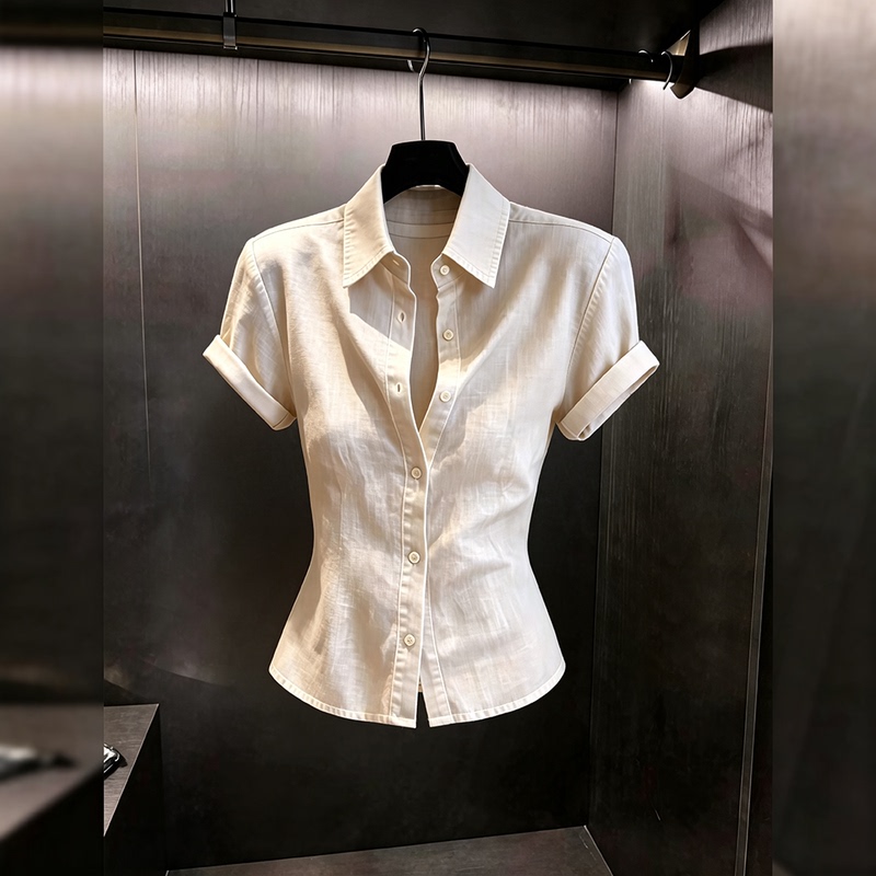 Light Luxury Style Beige Simple Buttoned Slim Fit Lapel Short-Sleeved Top for Women 2026 Summer New Slimming and Elegant Shirt