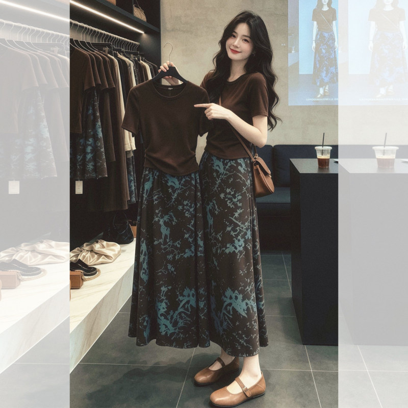 A Complete Set of Summer Outfits with a High-End Feel, Age-Reducing, Unique, Stunningly Beautiful, and Very Attractive Tops and Skirts for Women A Complete Set of Summer Outfits with a High-End Feel, Age-Reducing, Unique, Stunningly Beautiful, and Very Attractive Tops and Skirts for Women