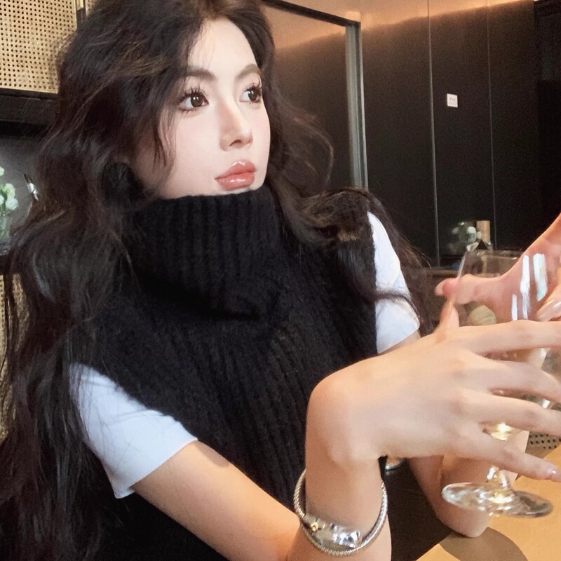 Korean-Style Black High-Neck Ribbed Knit Vest for Women, Autumn and Winter, Stacked Collar, Sleeveless Sweater Vest for Layering