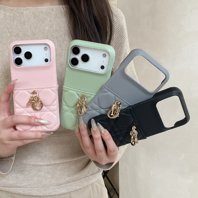 European and American Socialite Apple 17Promax Phone Case Dr Brand Pendant Suitable for Iphone16Pro Protective Case 13 Anti-Drop Ip15 Internet Celebrity 14 High-End 17Air Female 12 Popular Model 16Promax Shell