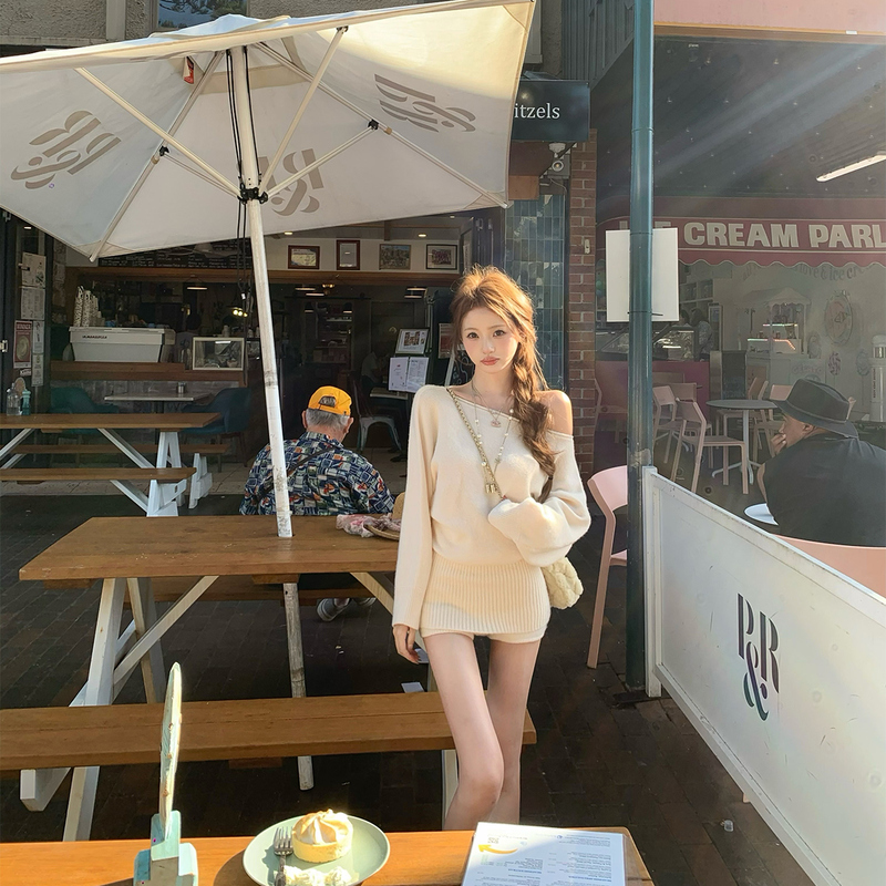 Your Lazy Llan【Peach Velvet Honey】 Versatile Off-Shoulder Sweater + Knitted Shorts Set for Women