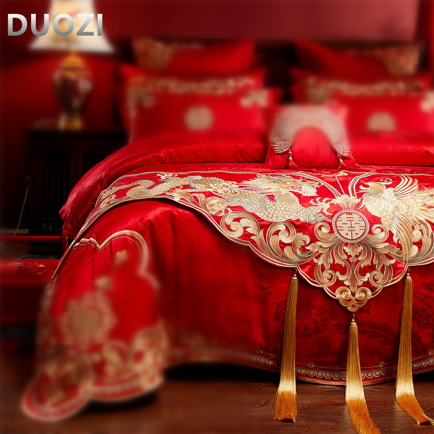 刺繍入りベッドランナー、綿100％のウェディングデコレーション、ウェディング寝具、鮮やかな赤、1.8mと2.2mの4点セット（ベッドランナー付き）。