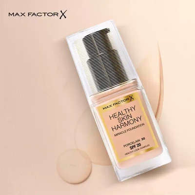 烟酰胺养肤粉底液控油遮瑕