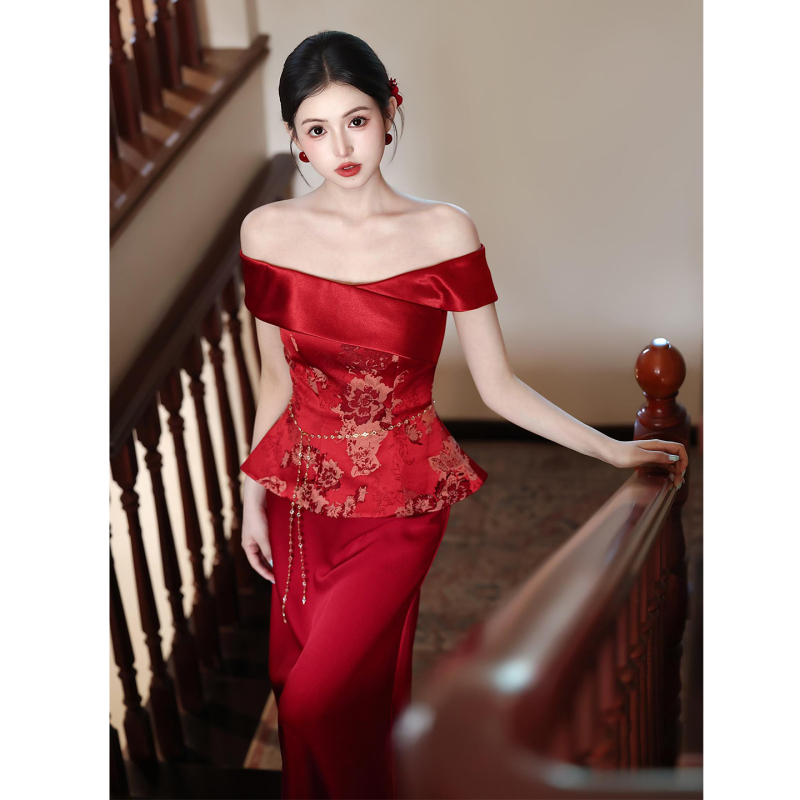 New Chinese-Style Off-The-Shoulder Toast Dress, Burgundy Morning Gown for Women, Bride's Engagement and Wedding Dress, Homecoming Dress for the Wedding Banquet