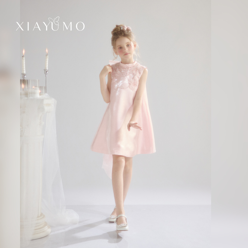 Xia Yumo's "Peach Blossom" Girls' Pink Satin Cheongsam Birthday Dress Sleeveless Chinese Style Dress Performance Costume Xia Yumo's "Peach Blossom" Girls' Pink Satin Cheongsam Birthday Dress Sleeveless Chinese Style Dress Performance Costume