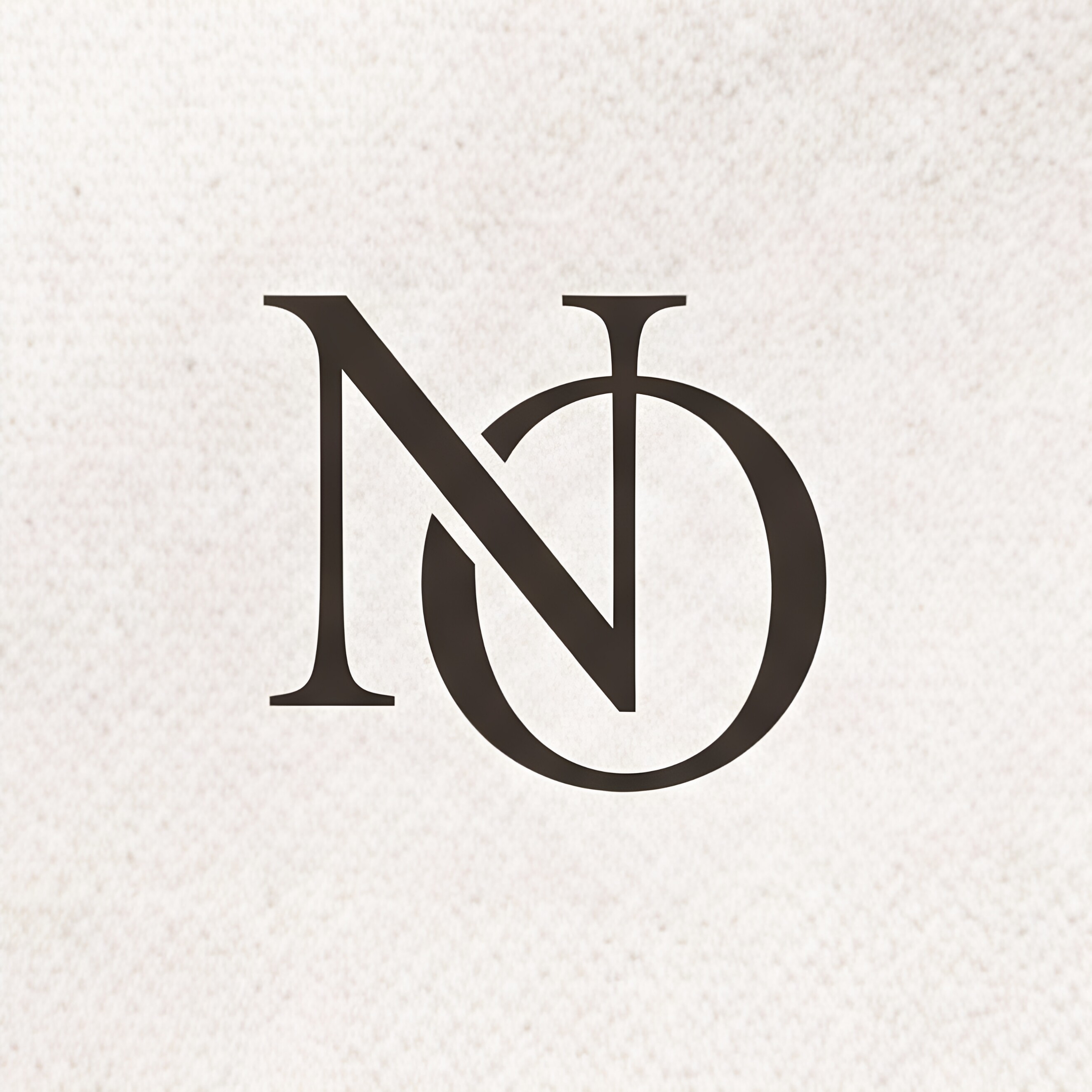 no offense的LOGO