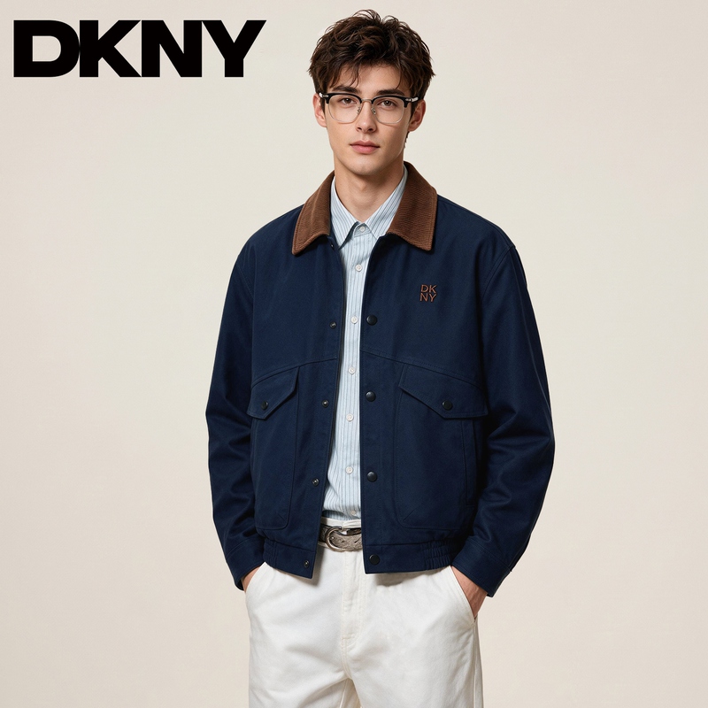Dkny Tang Kenaer Men's Casual Loose Jacket 2026 Autumn Versatile Jacket with Multiple Pockets and a Turn-Down Collar Dkny Tang Kenaer Men's Casual Loose Jacket 2026 Autumn Versatile Jacket with Multiple Pockets and a Turn-Down Collar