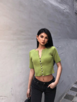 IC French retro super fashionable fixed-dyed avocado green pearl buckle ultra-exquisite knitted five-point sleeve top