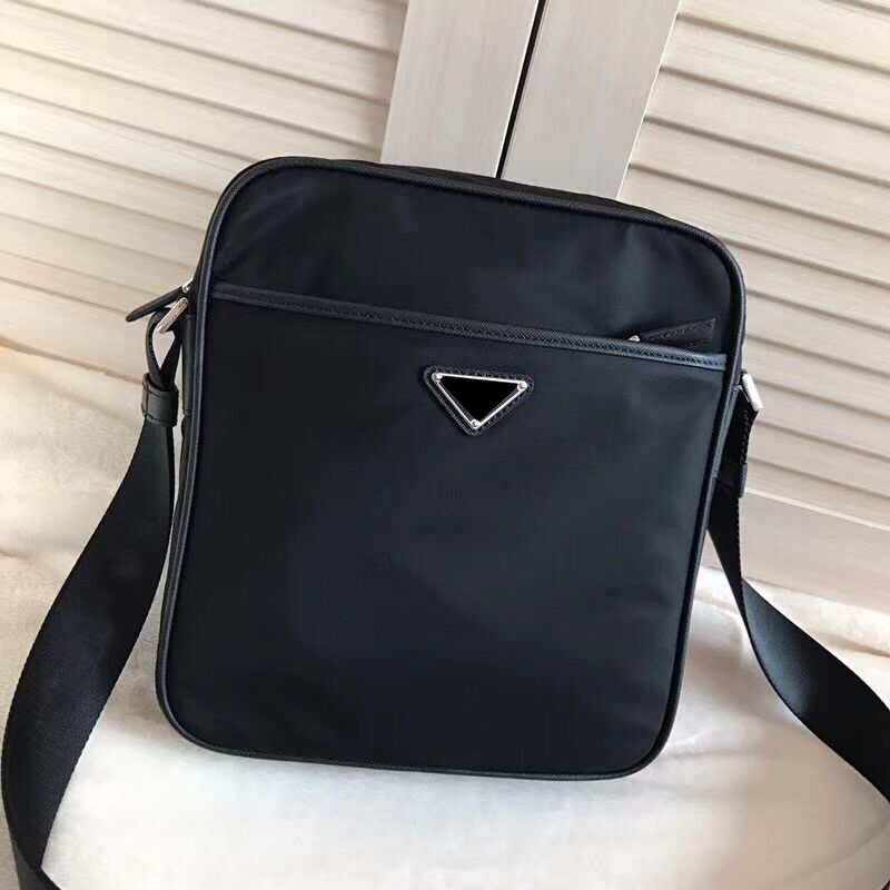 2022 new men's bag men's single shoulder bag slanted satchel fashion men's bag nylon single shoulder inclined satchel 2vh002