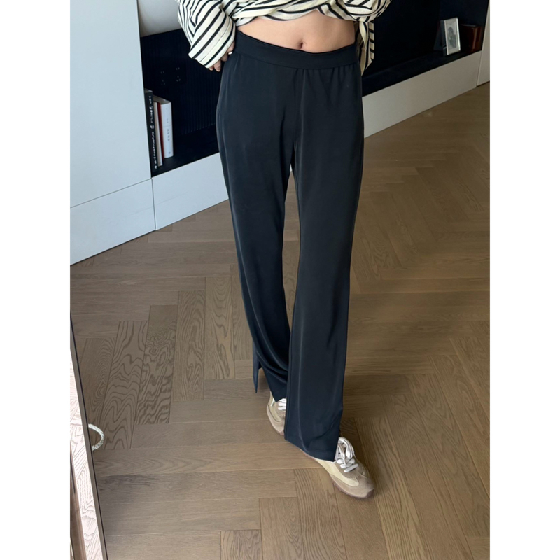 Meko Capsule: Classic Drapey Softstreme Black Pants That Flatter Your Leg Shape and Are Super Comfortable