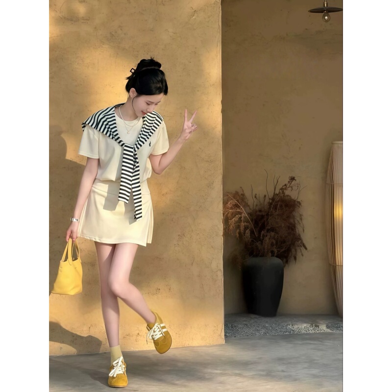 Korean Uamtor Slimming Casual Sports Suit for Women, Summer Style, Loose and Fashionable Short-Sleeved Skirt, Age-Reducing Two-Piece Set