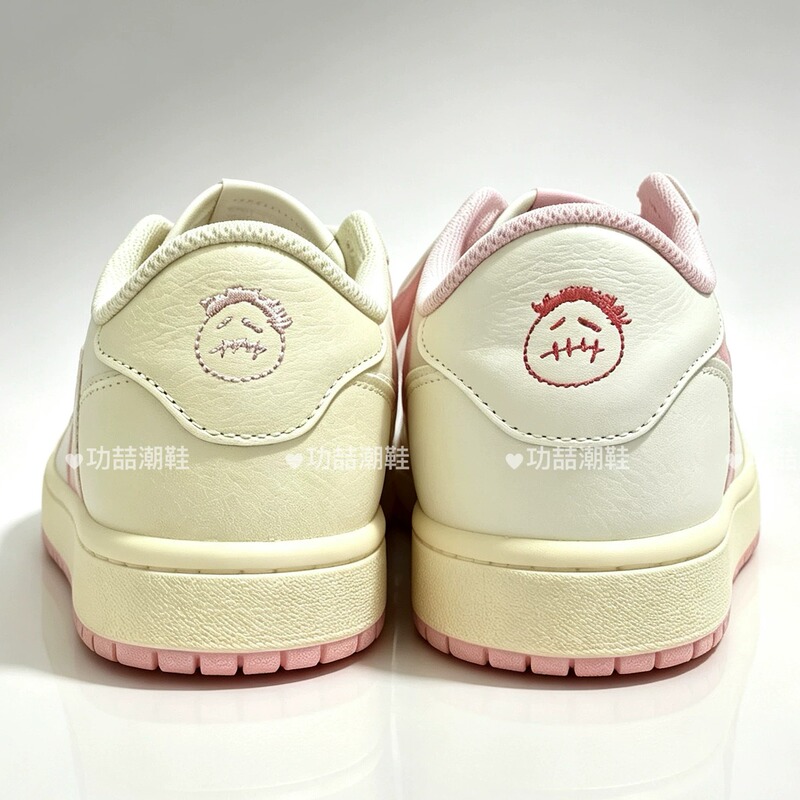 Limited Edition Travis Scott 8.0 Collaboration Tropical Pink Reverse Hook 8.03.0 Shy Pink Unisex Sneakers Limited Edition Travis Scott 8.0 Collaboration Tropical Pink Reverse Hook 8.03.0 Shy Pink Unisex Sneakers