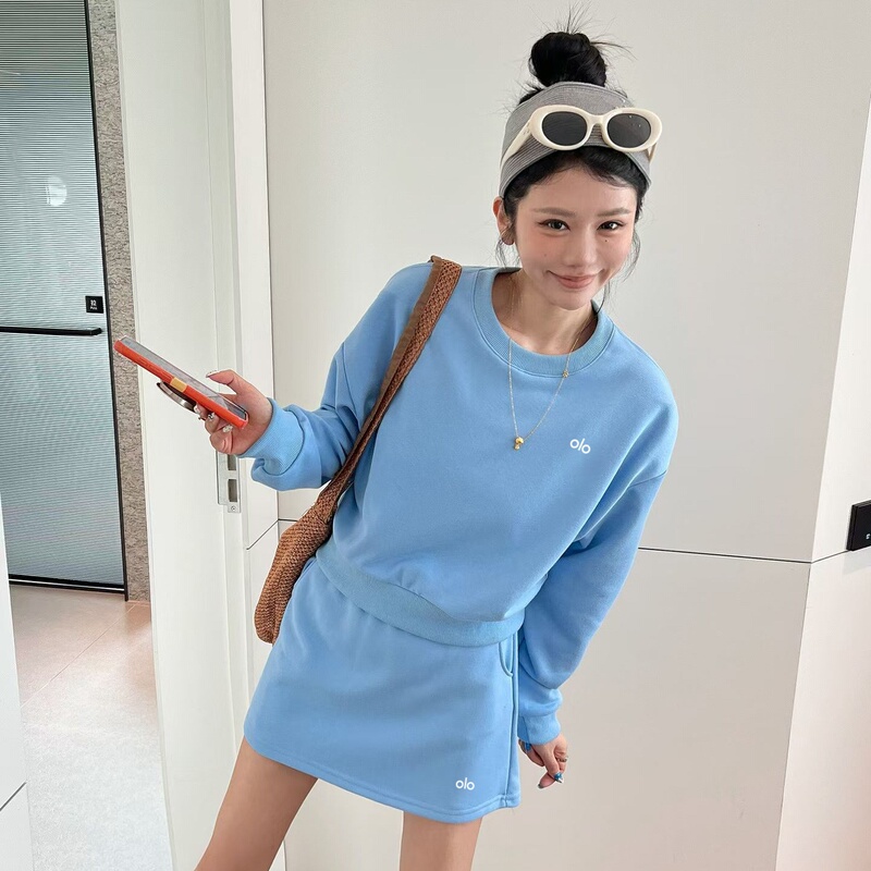 American Yoga Wear for Women, Short Round-Neck Pullover Sweatshirt, Loose Slimming Casual Top, Jacket, Sports Fitness Short Skirt