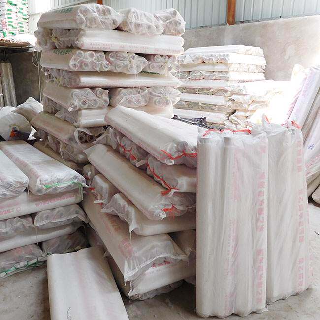 Orchard fruit tree two-color silver and black mulch film reflective weeding, insect repellent and moisturizing agricultural film grape silver gray white and black mulch film