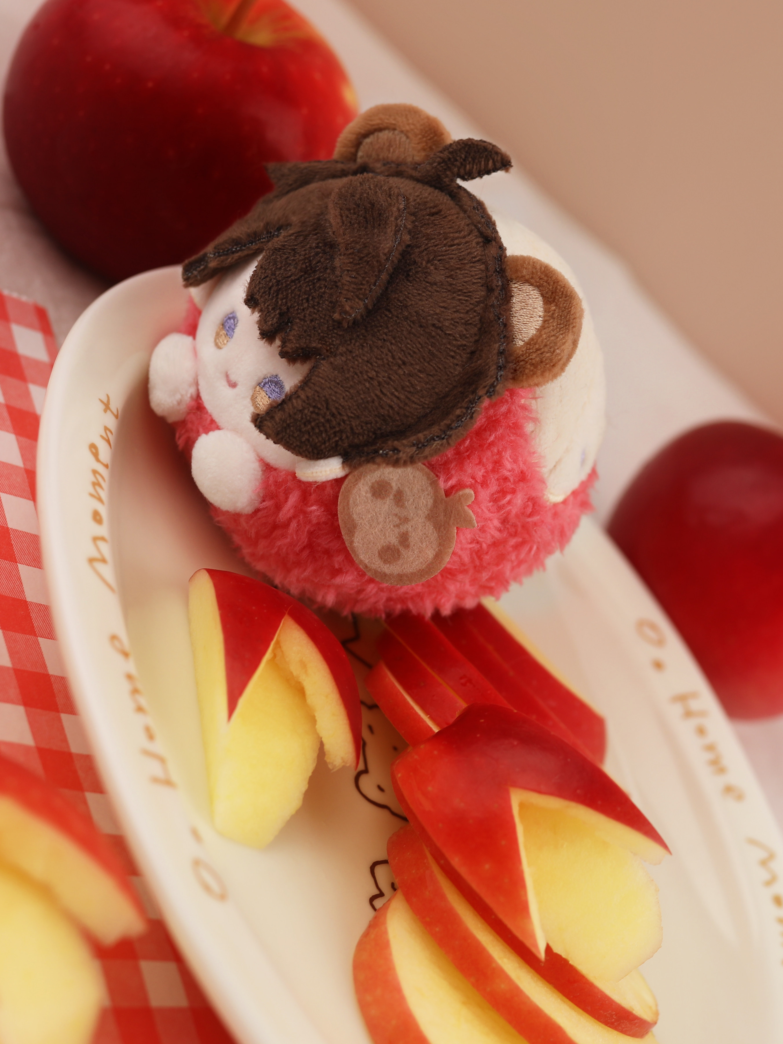 Love and Deepspace Fan-Made Magnetic Ice Cream Plush Charms