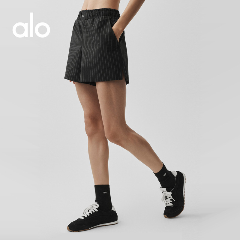 Alo｜Women's Daylight Sports Casual Fitness Cycling Pants Stretchy Pinstripe Shorts