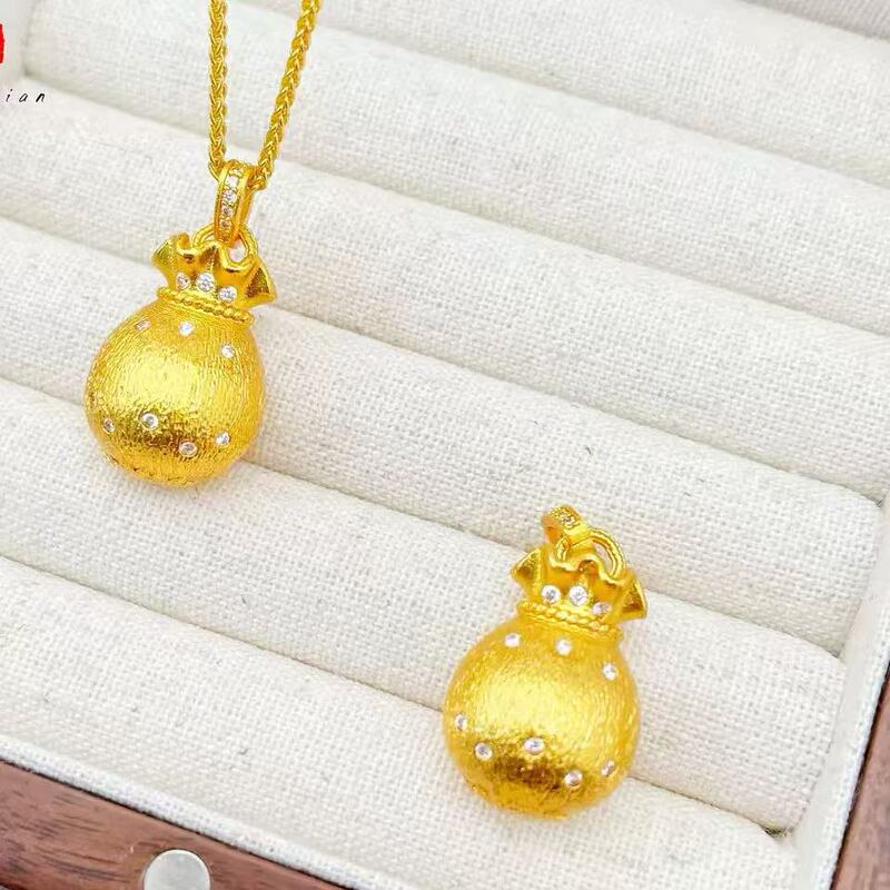 Early Autumn Benefits Korean Style Diamond-Studded Bag Chain Brushed Gold Necklace 8.16 Early Autumn Benefits Korean Style Diamond-Studded Bag Chain Brushed Gold Necklace 8.16