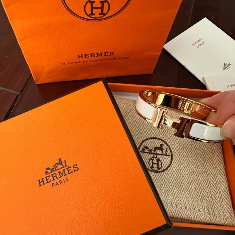 Hermès Classic H Buckle White Enamel Bracelet with Rose Gold Plating for Couples