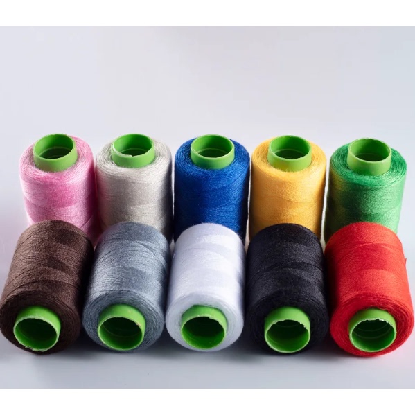 Household Colored Sewing Thread, Sewing Machine Thread, Small Spools of Black and White Thread, Hand Sewing Needle and Thread, Handmade Thread Balls