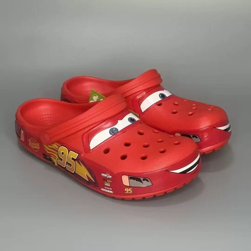 Lightning Mcqueen Crocs Cars Collaboration Edition Men's and Women's Outdoor Beach Fashion Breathable Non-Slip Beach Shoes Lightning Mcqueen Crocs Cars Collaboration Edition Men's and Women's Outdoor Beach Fashion Breathable Non-Slip Beach Shoes