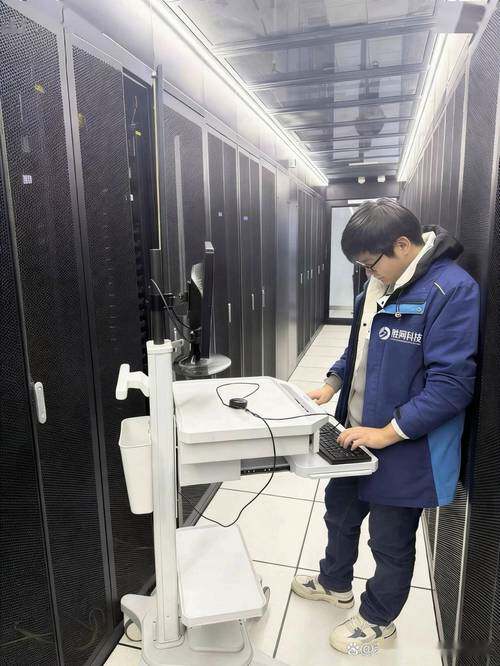 简单的网站设计模板图片下载软件版权说明：免费模板能商用吗？