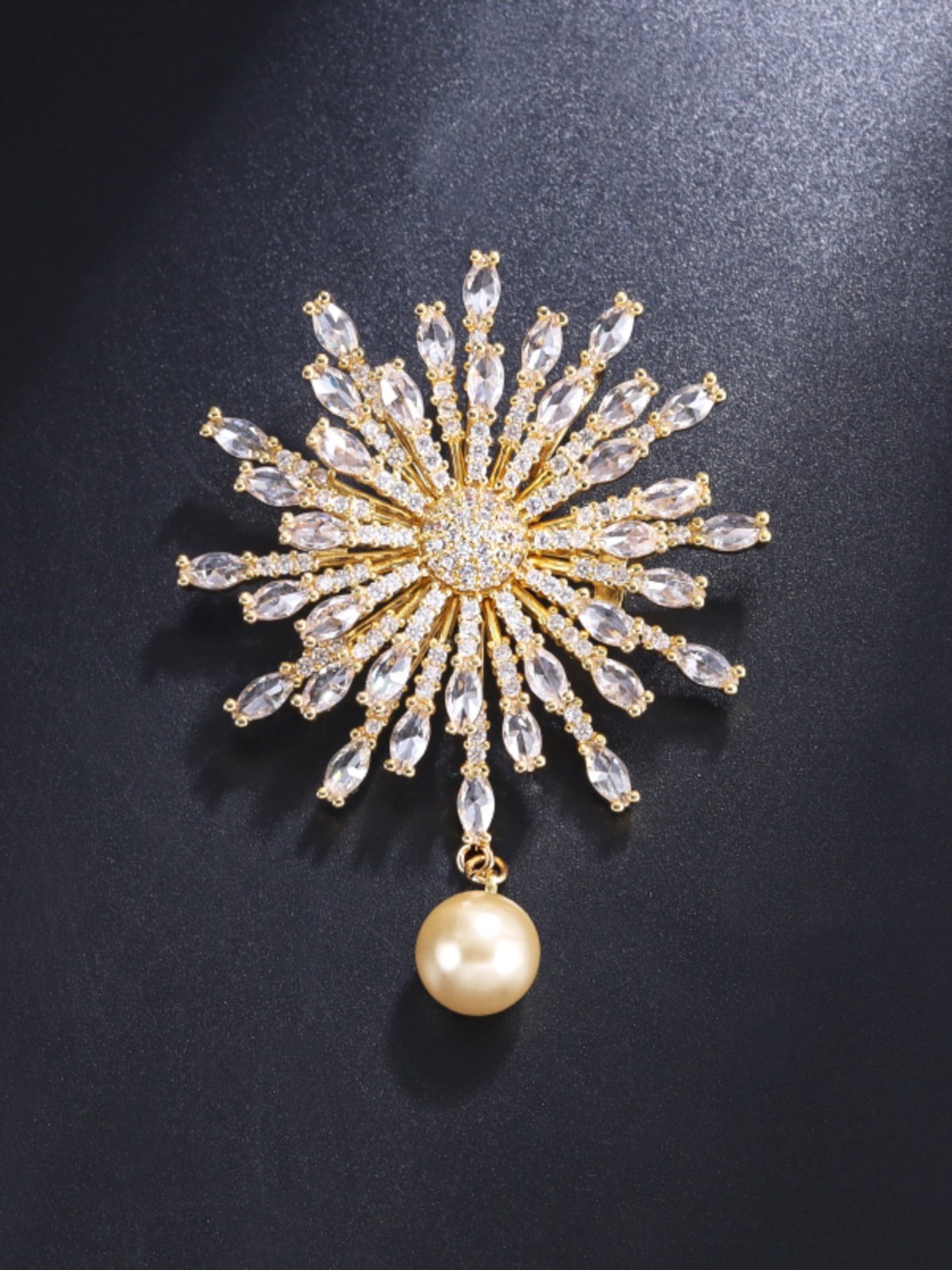Japanese and Korean Micro-Inlaid Zircon Pearl High-End Precision Sunflower Brooch for Women, Elegant Pin, Suit Cardigan Corsage Accessory