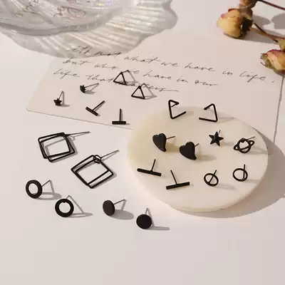 Micro-Family dark ear needle female geometric round heart earrings simple small versatile student earrings
