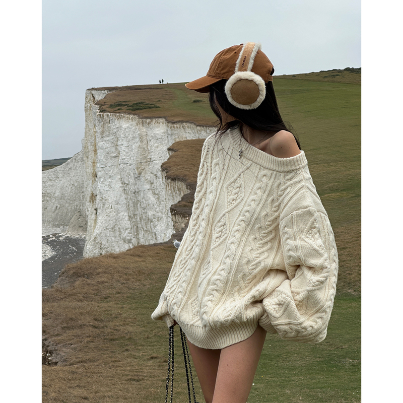 Han Hao Tian Warden Edge Cream Frosting Apricot Twist Sweater for Women, Winter Loose Thick Knitted Top Han Hao Tian Warden Edge Cream Frosting Apricot Twist Sweater for Women, Winter Loose Thick Knitted Top