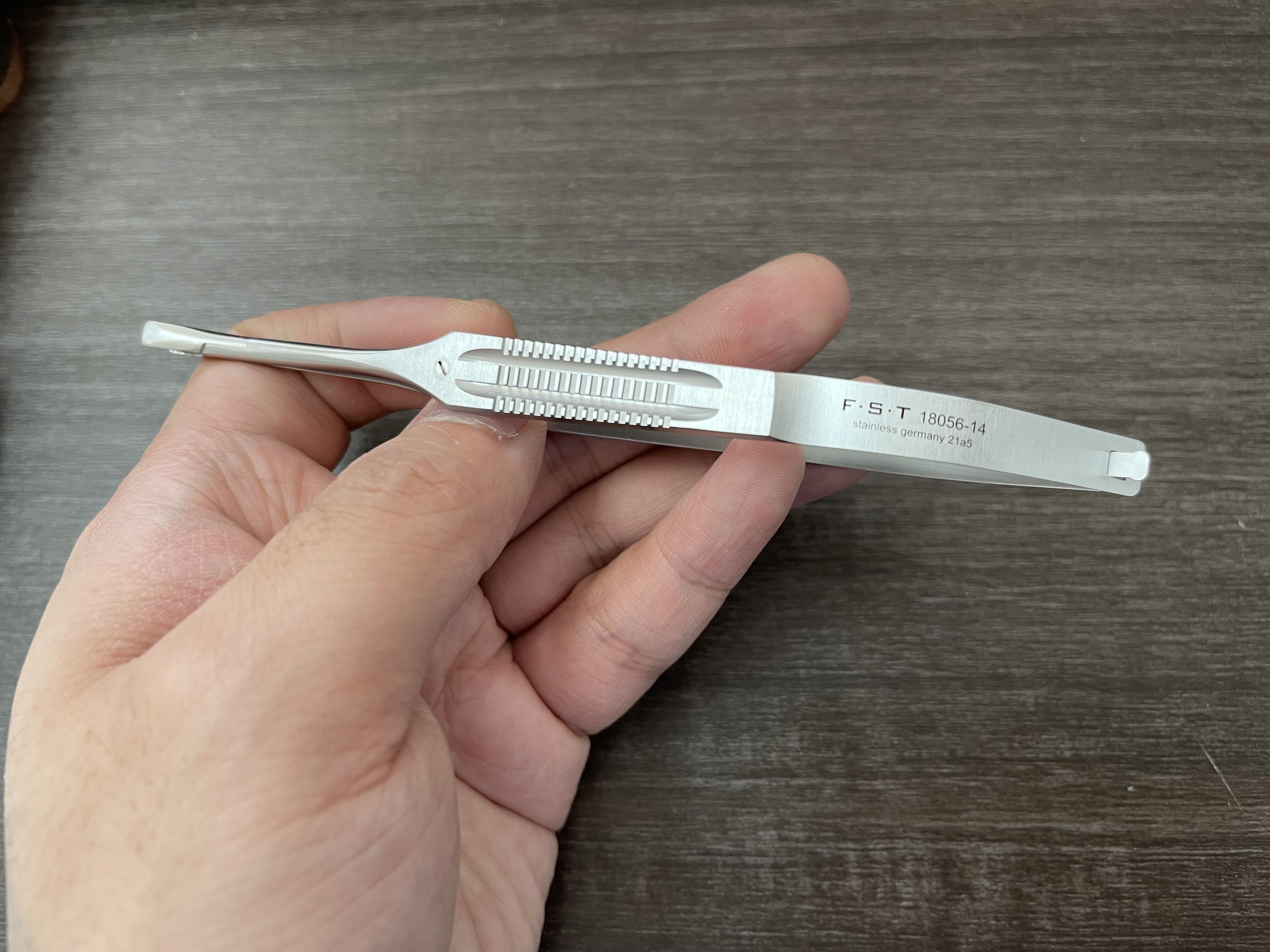 FST血管夹适配器18056-14 Micro Clip Applicator with Lock